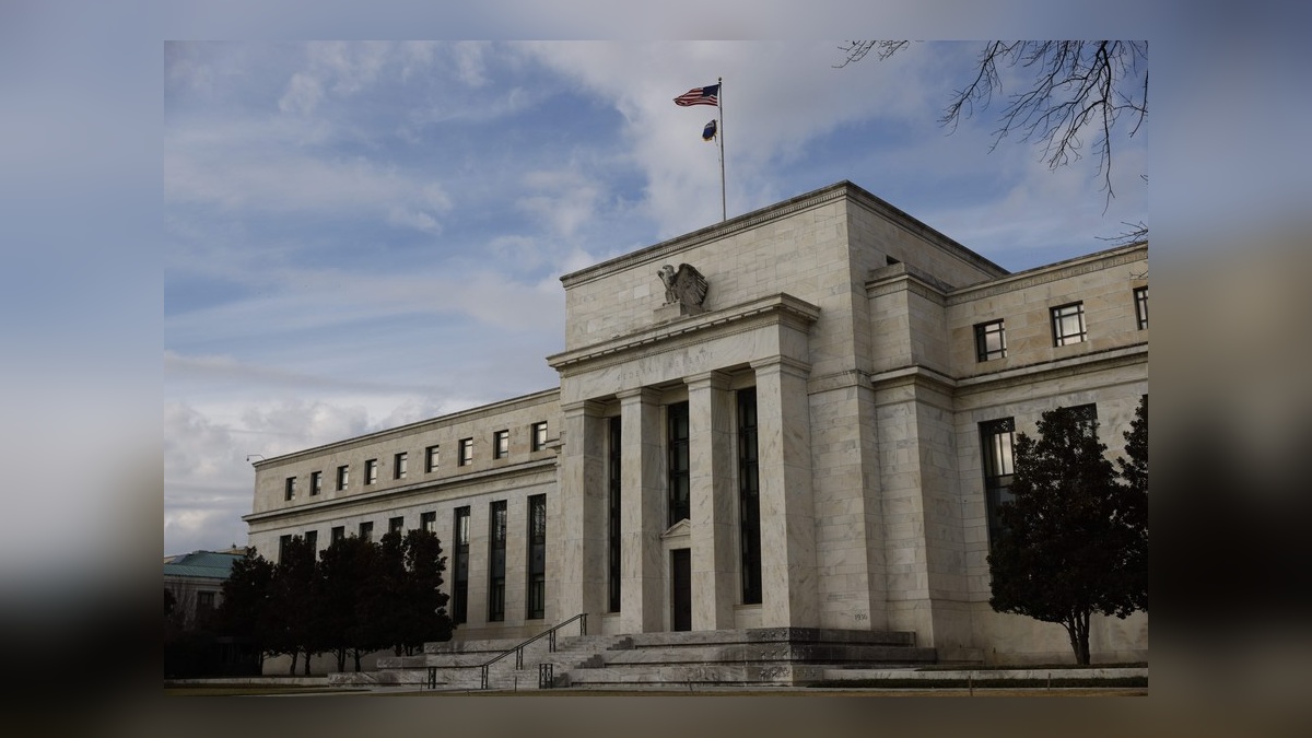 Fed faiz oranlarını sabit tuttu