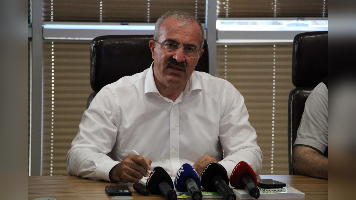 Çanakkale'de yangın: 205 hektarlık alan etkilendi