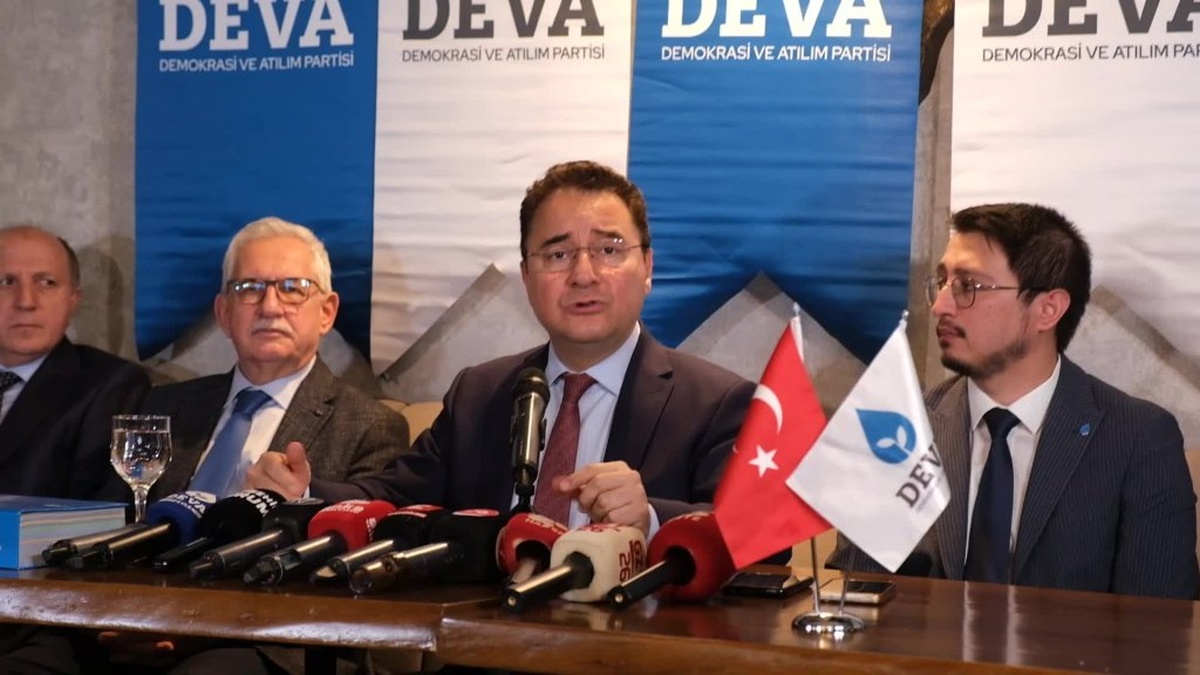 Babacan: 1 Temmuz'u pas geçmek asgari ücretliden ve emekliden çalmaktır
