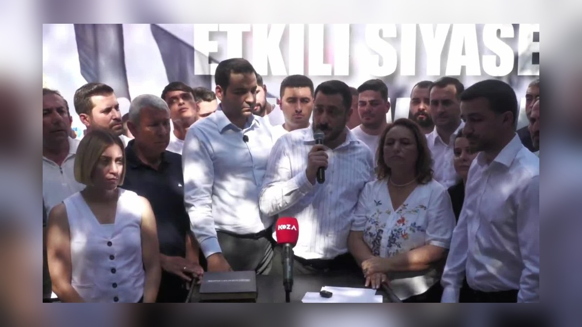 Adana'dan Silivri'ye: CHP gençliği, tutuklu belediye başkanları için 1300 kilometre yürüyecek
