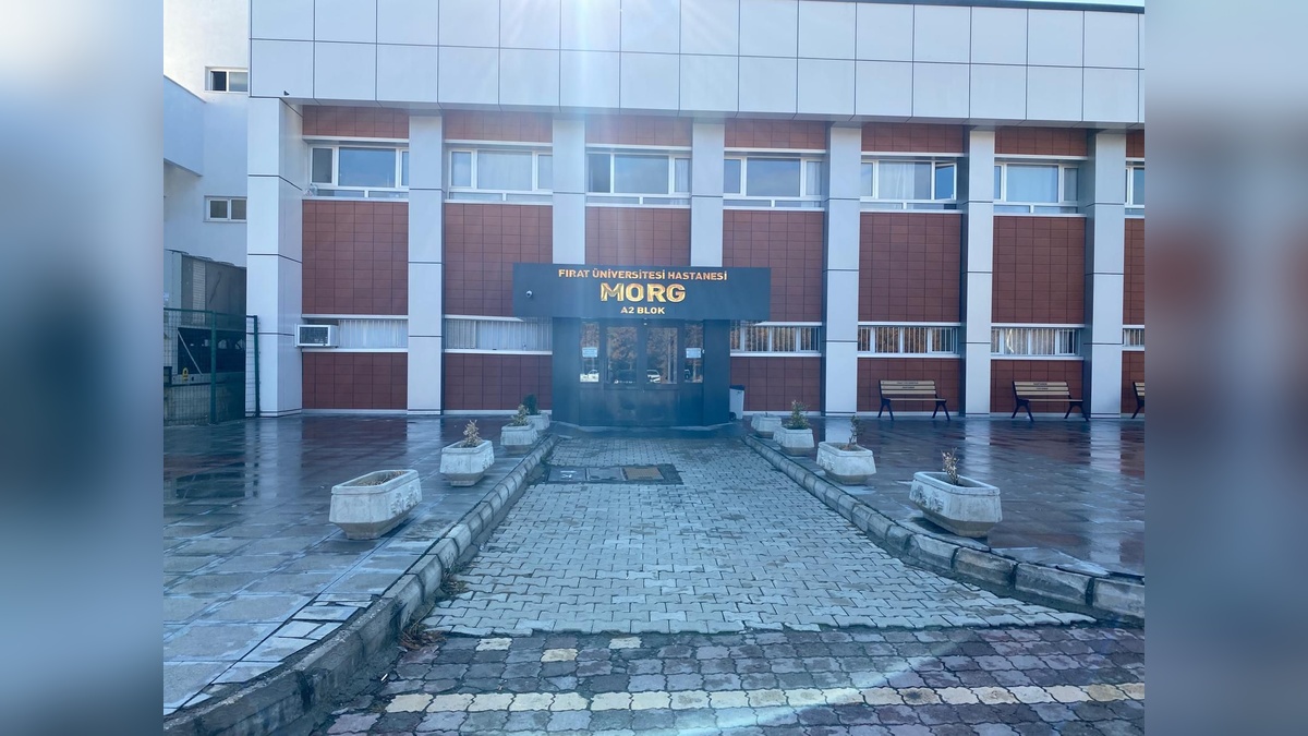 Elazığ'da genç kadın Hazar Gölü'nde boğuldu