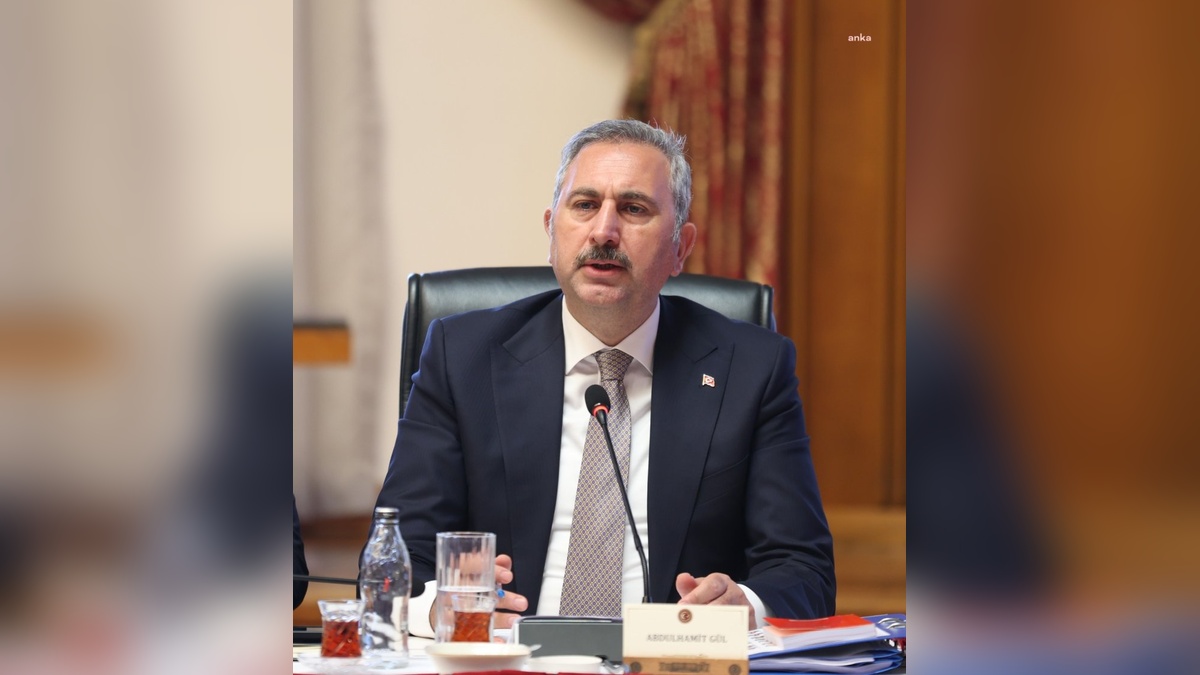 Gül: CHP'nin, iktidarın ve muhalefetin ortak çerçeve çizmesi çok değerli