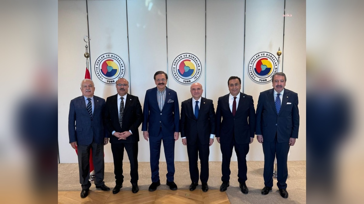 İYİ Parti heyeti TOBB Başkanı Hisarcıklıoğlu'nu ziyaret etti
