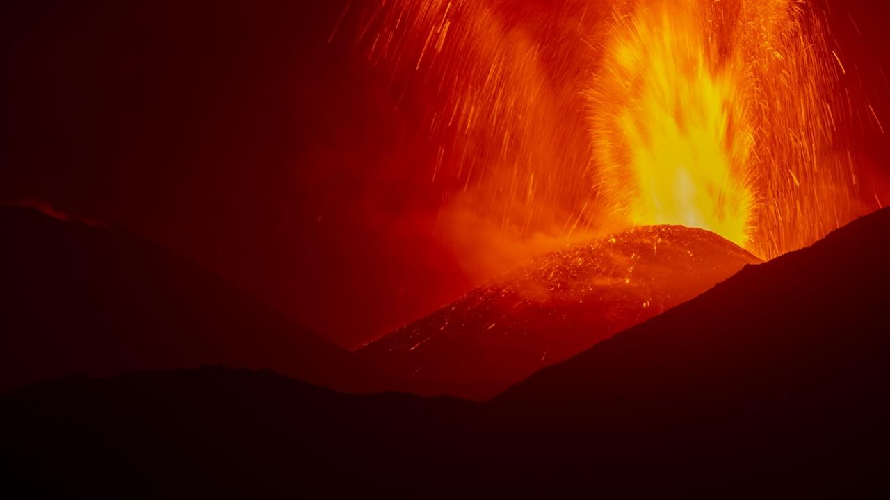 etna-yanardagi-italya-aa-2268273.jpg