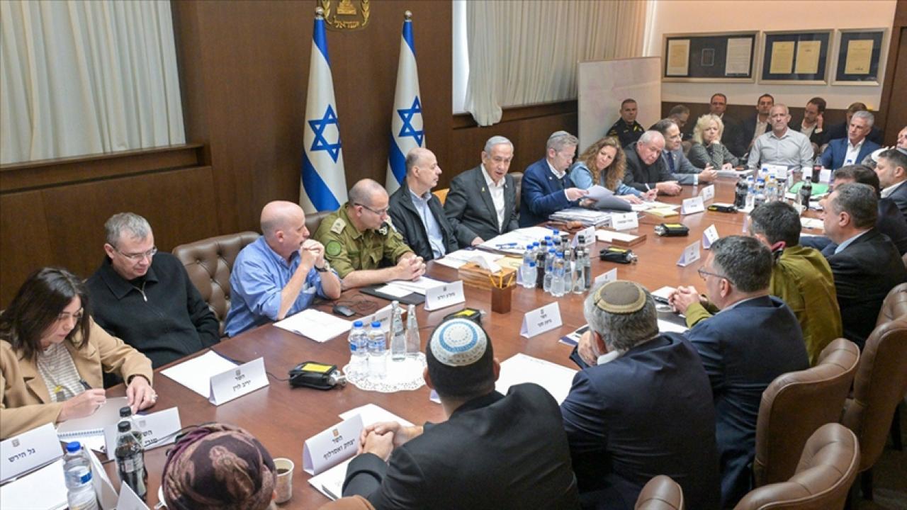 israil-kabinesi-a-2333025.jpg