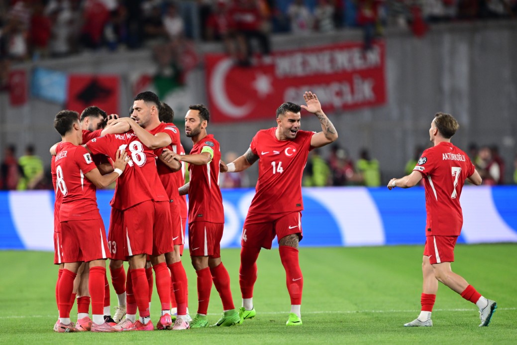 A Milli Takım, galibiyetle başladı! Gürcistan: 2 - Türkiye: 3 (Maç sonucu)