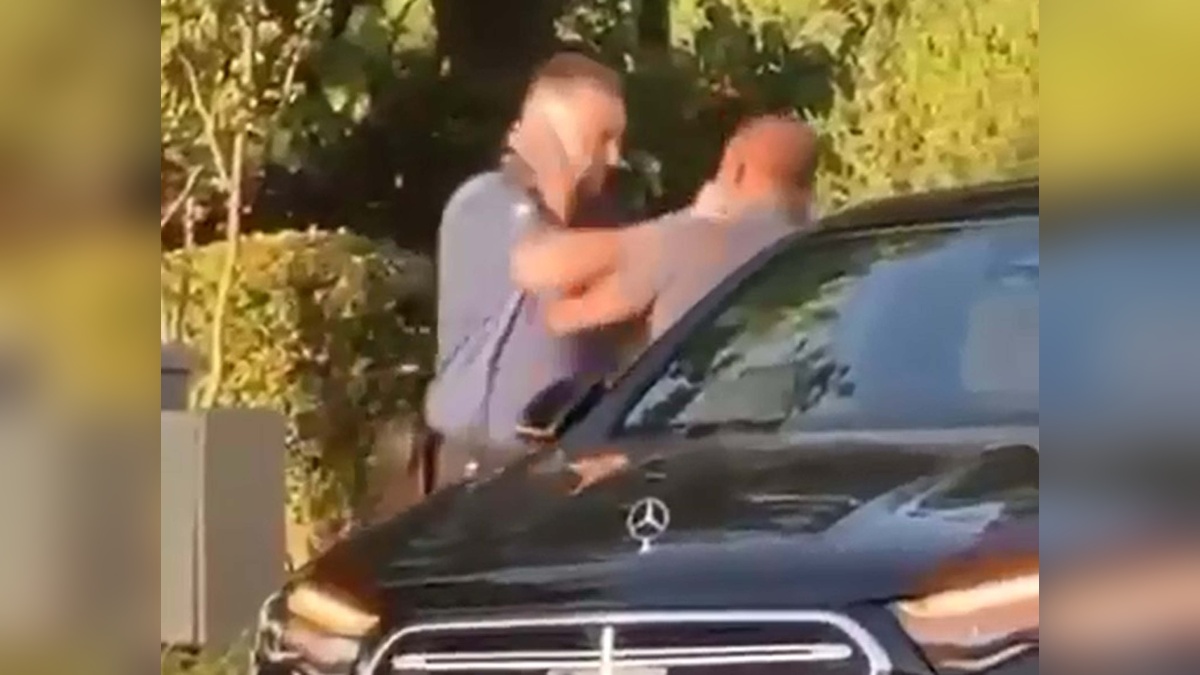 Denizli'de trafik kazası sonrası polis memuru ile sürücü arasında yumruklu kavga