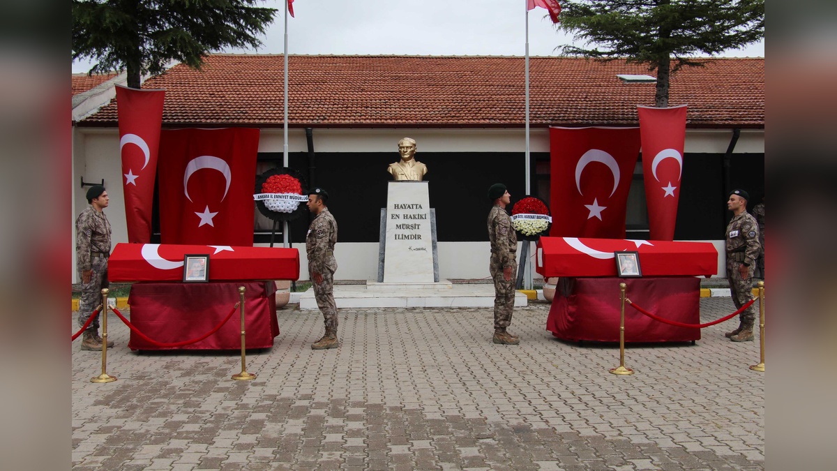 Çankırı'da trafik kazası: İki polis memuru hayatını kaybetti