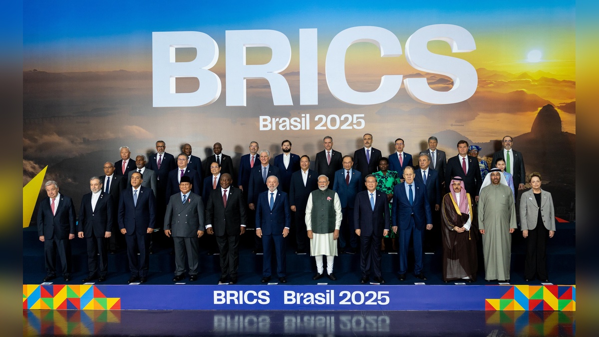 Bakan Fidan, BRICS Zirvesi'nde aile fotoğrafında yer aldı