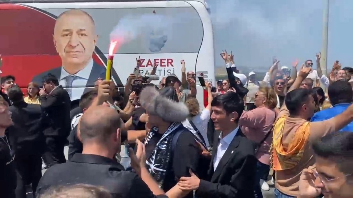 Özdağ'a 2 yıl 4 ay hapis cezası: Tahliye edildi