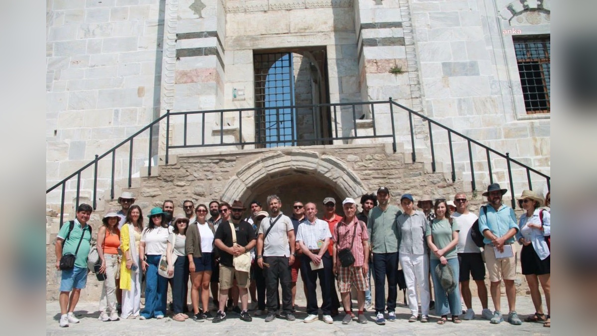 İzmir'den 40 genç rehber, Selçuk'un tarihi mirasını keşfetti