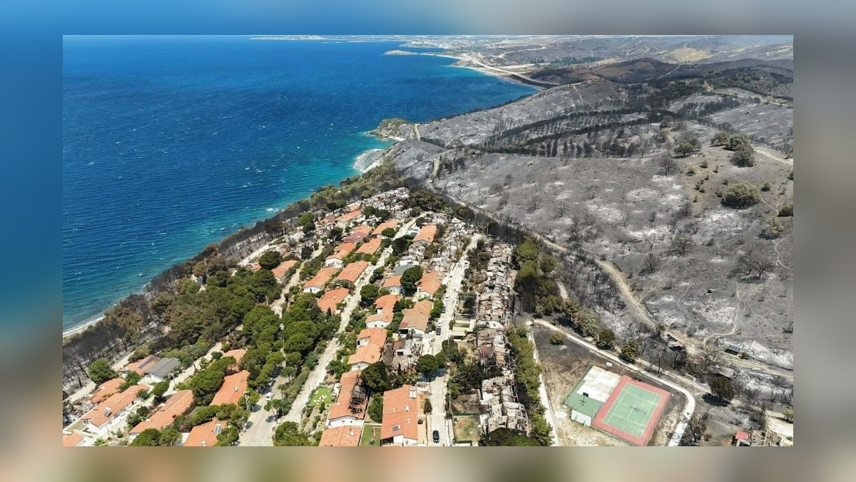 Seferihisar'da yangın: 155 bina ve 156 bağımsız bölümde hasar