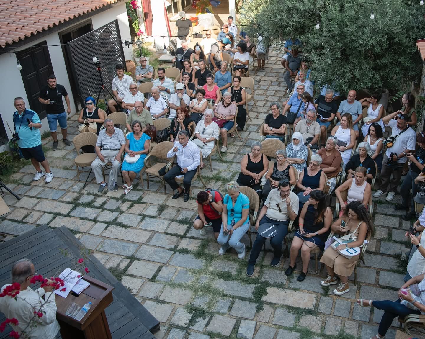 Hatirlayan Mahalle Senliği 1