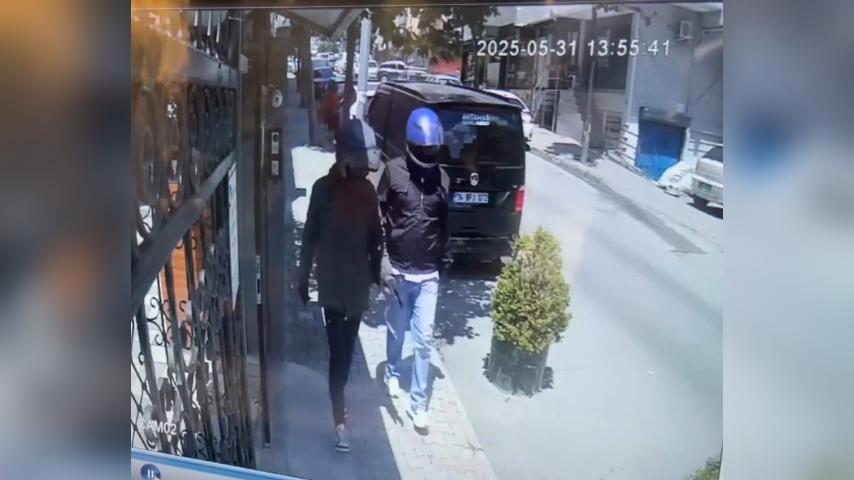 Yenibosna'da 1 milyon 400 bin liralık gasp: 4 şüpheli tutuklandı